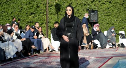 Francia prohíbe el uso de la abaya en las escuelas; desata críticas y aplausos