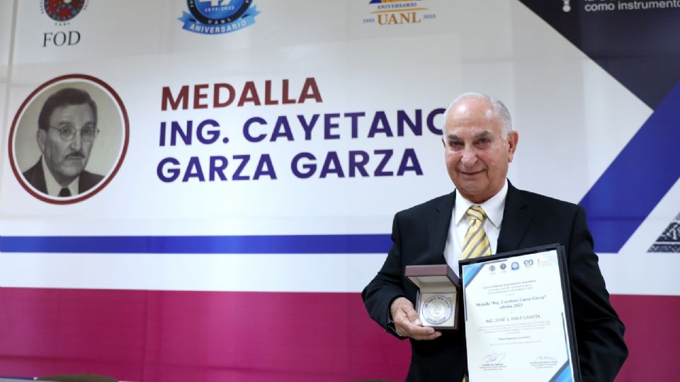 Otorgan Medalla UANL “Ing. Cayetano Garza Garza” a José Maiz García