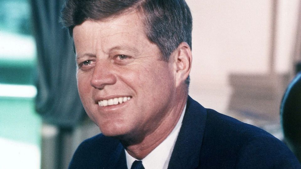 Testimonio de exagente secreto cuestiona la versión oficial del asesinato de John F. Kennedy.