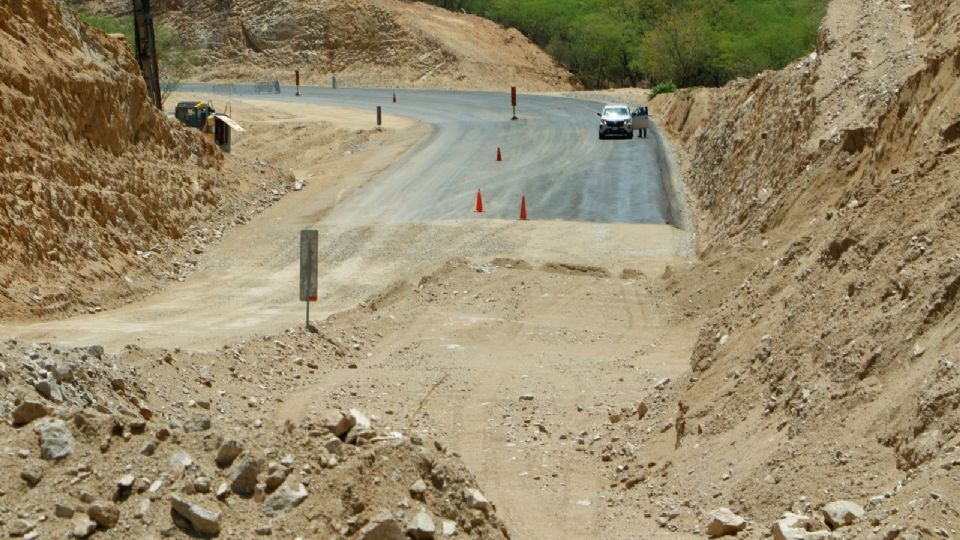 Supervisión de la modernización de la carretera Guaymas-Chihuahua.