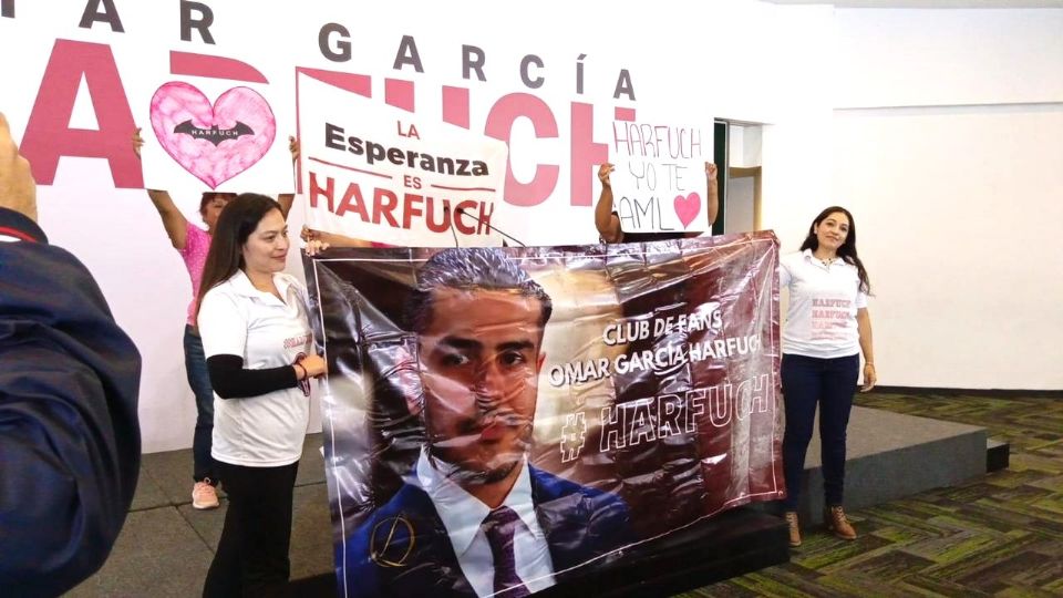 Club de fans de Omar García Harfuch.