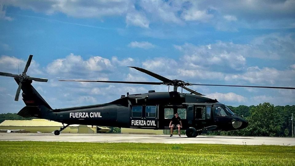 Helicóptero Black Hawk de Fuerza Civil