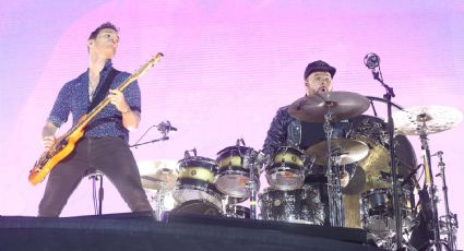 ‘Back To The Water Below’: Brillar desde el abismo de agua