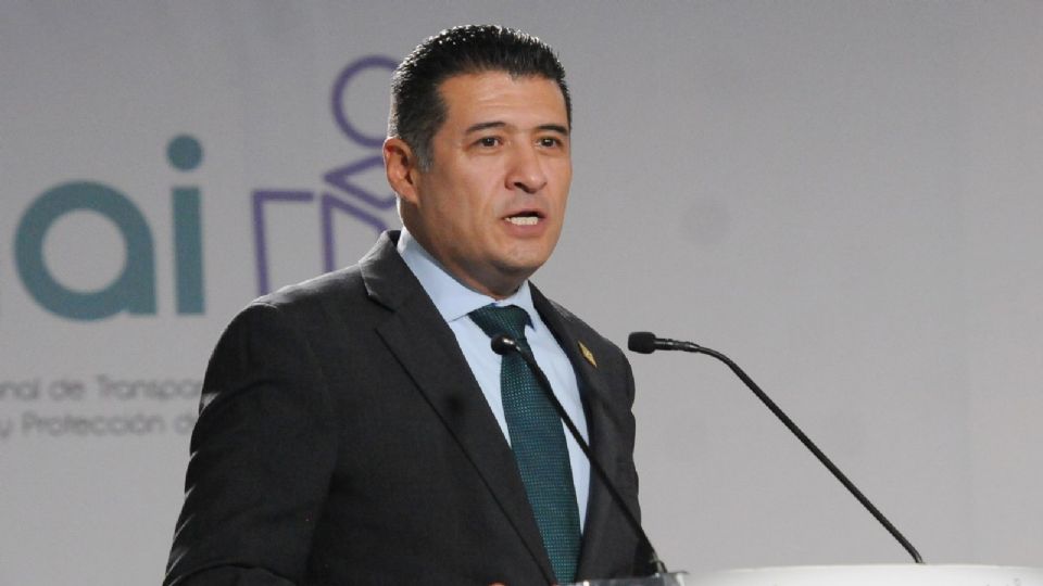 Adrián Alcalá, presidente del INAI.