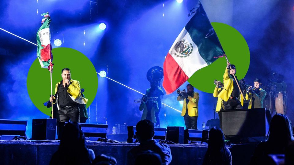 La Arrolladora Banda El Limón.