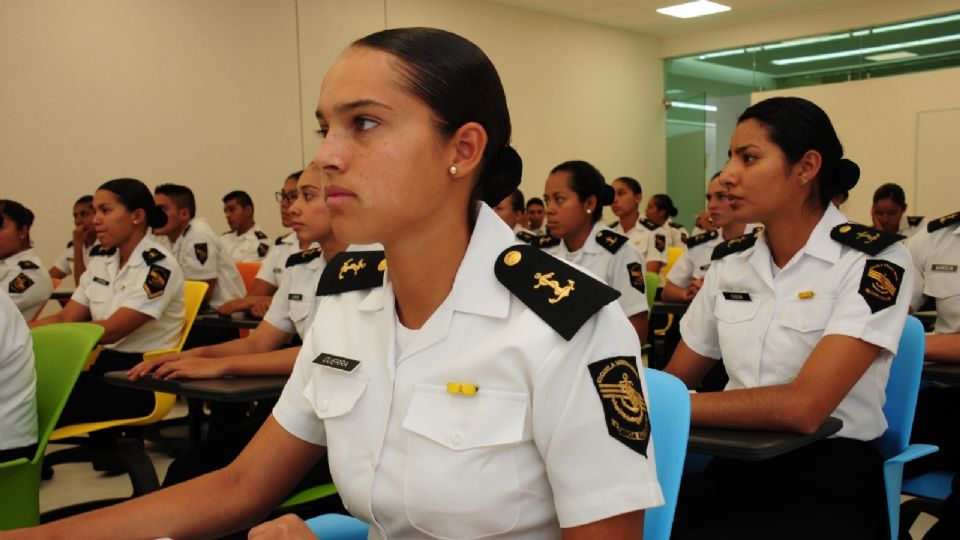 La Secretaría de Marina invita a los jóvenes mexicanos a ser parte de la próxima generación de Oficiales Navales al servicio de México.
