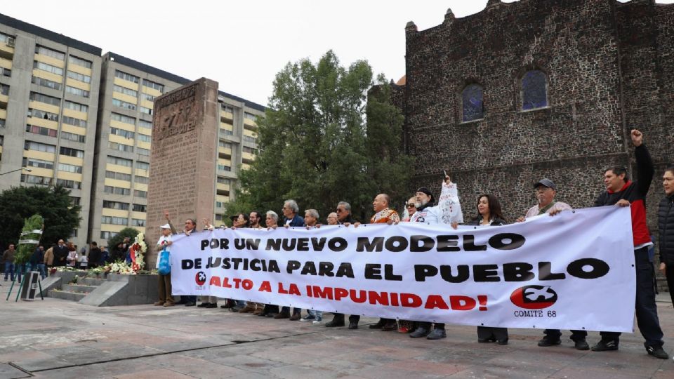 Cámara de Diputados inició trabajos en el Pleno guardando un minuto de silencio en memoria de las víctimas.