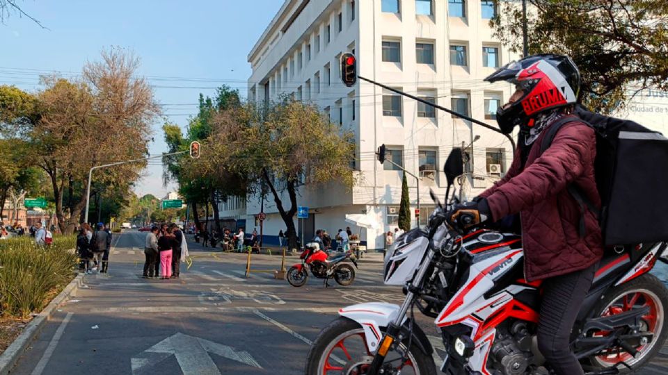 Conductora que ocasionó la muerte de repartidor  en Santa Fe no está a la fuga.