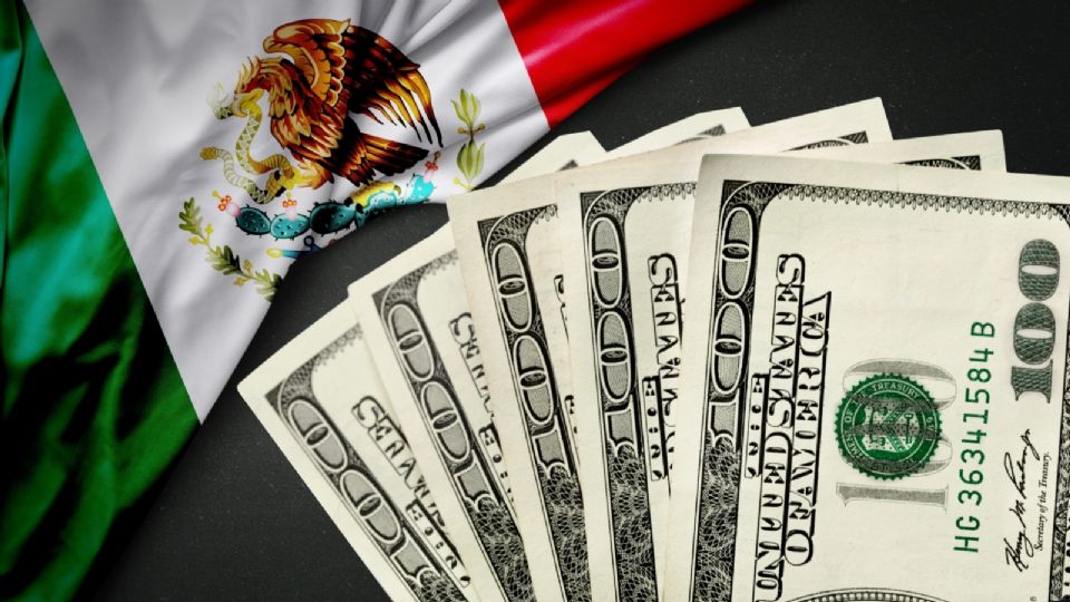 Récord histórico de remesas en México: 63.3 mil millones de dólares en 2023.