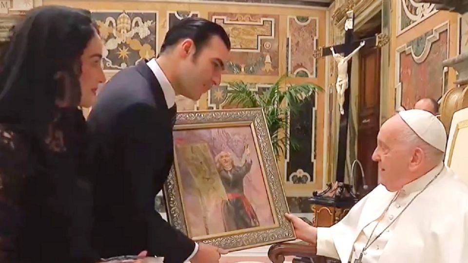 Miguel Torruco visita al papa.