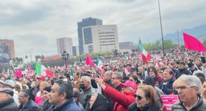 Marcha por la democracia reúne alrededor de 20 mil personas en Nuevo León