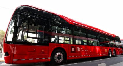 Suman 55 metrobúses eléctricos en Línea 4 y salen de servicio los de diésel