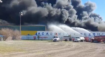 Incendio en fábrica de plásticos de San Nicolás se reporta controlado