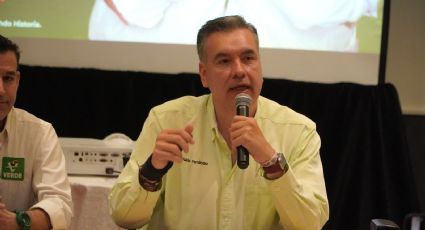 Waldo Fernández presenta proyecto para estabilizar costos de seguros médicos en Nuevo León