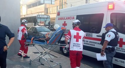 Hombre es golpeado por seis personas a las afueras de casa INDI en Monterrey