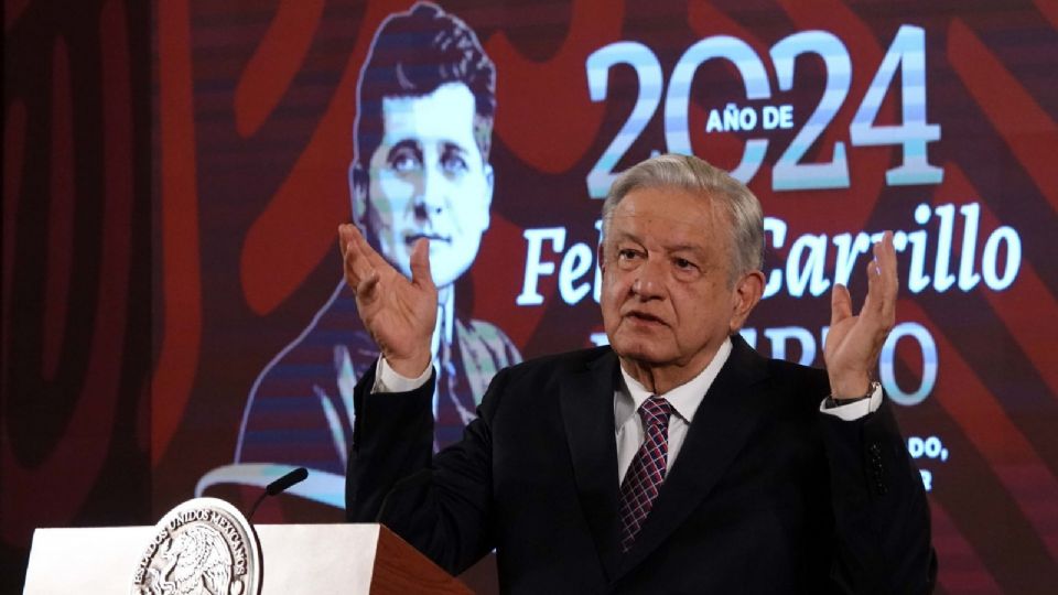 AMLO acusó a Emilio Álvarez Icaza.