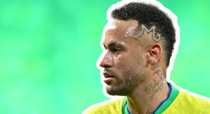 Neymar causa revuelo en redes sociales por jugar con su celular en el cumpleaños de su hija | VIDEO