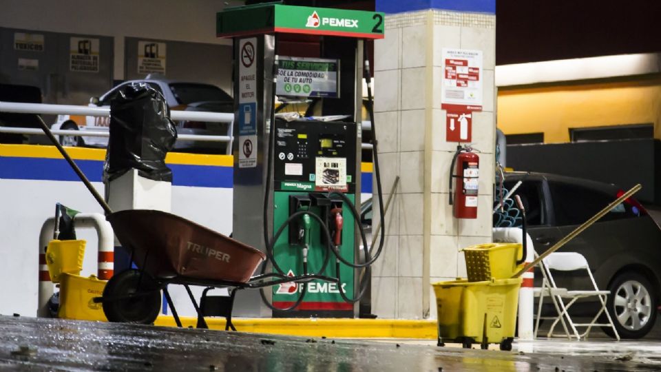 Bloqueo a la planta Pemex, estaciones de gasolina en la ciudad de Tijuana se encuentran sin combustible,