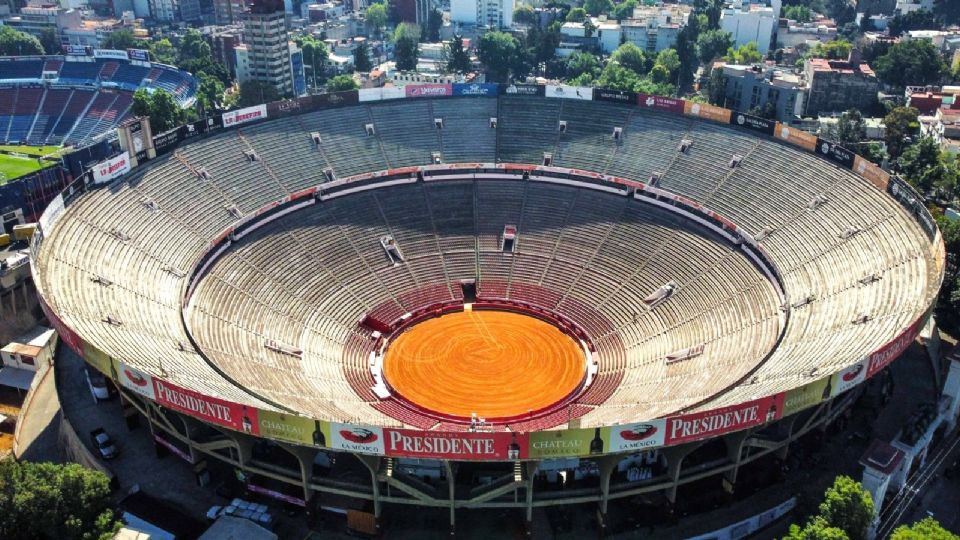 Aspectos de la Plaza de Toros.