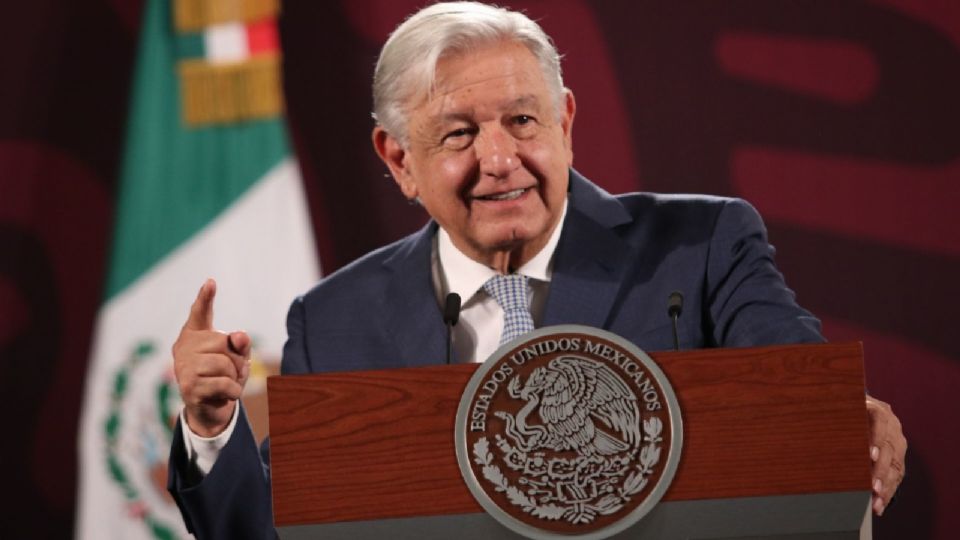 Andrés Manuel López Obrador cumple su palabra y manda ¡Al diablo las Instituciones!
