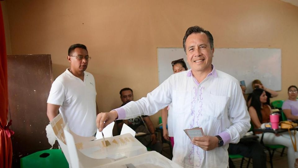Veracruz vive una jornada electoral en paz sin incidencias.
