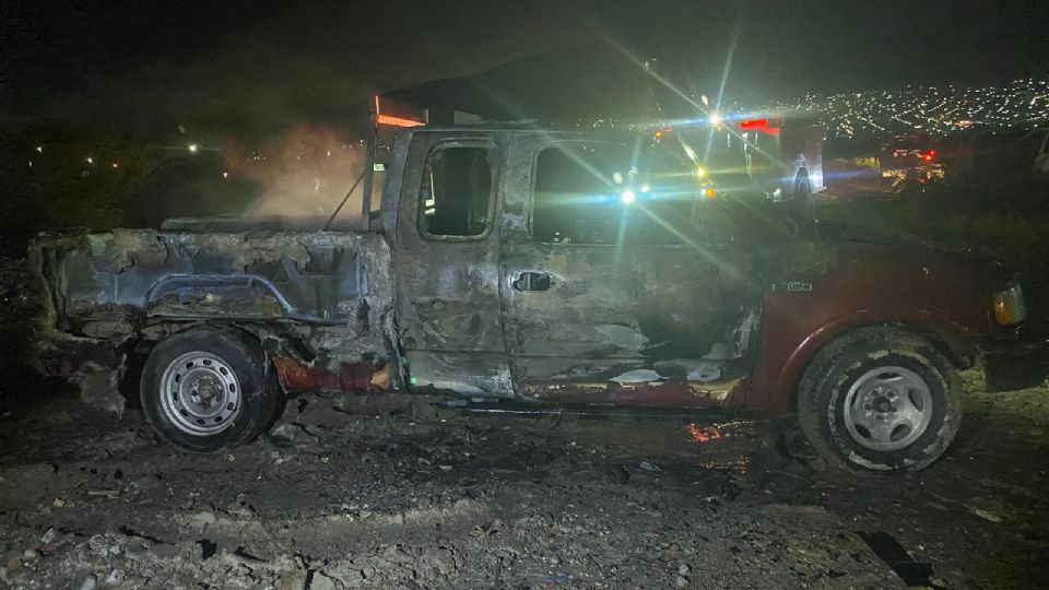 Se incendia camioneta en San Bernabé