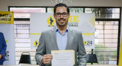 Elecciones 2024: David de la Peña recibe su constancia como alcalde de Santiago