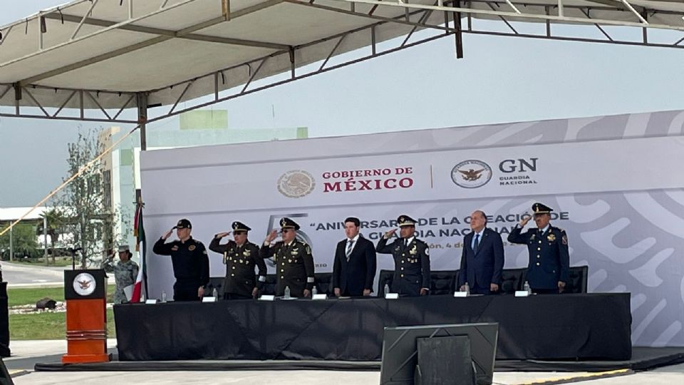 El mandatario señaló que Nuevo León continúa avanzando en la meta de reconstruir el Sistema de Seguridad Pública indicando que de la mano de corporaciones como la Guardia Nacional y el Ejército.