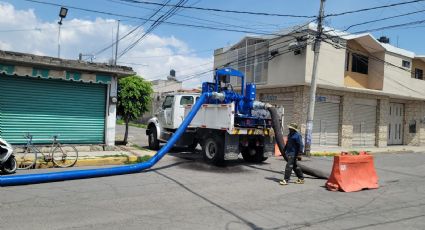 Protección Civil trabaja para reducir los niveles de agua ocasionados por las lluvias en Chalco