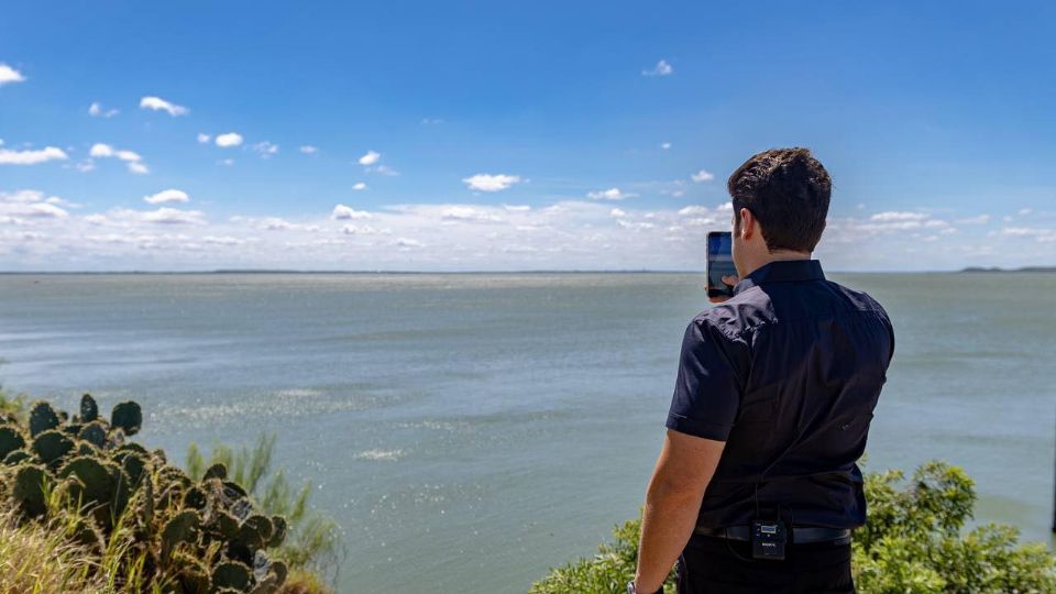 Desde este lunes el gobernador Samuel García dio a conocer que la tormenta tropical Francine no pasará por Nuevo León, pero si traerá lluvias que continuarán beneficiando a las presas de la entidad.