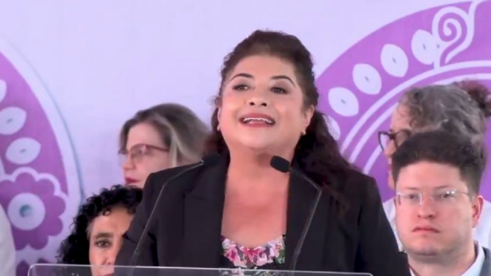 Clara Brugada, se comprometió a que en su gobierno se modificara la forma de pensar respecto a los roles establecidos para la mujer