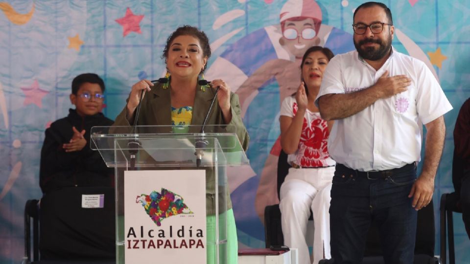 Subrayó la necesidad de crear un plan metropolitano de movilidad que conecte a las periferias con el centro de la ciudad y viceversa.