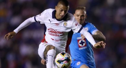 La nueva cláusula de Piojo Alvarado para poder salir de Chivas