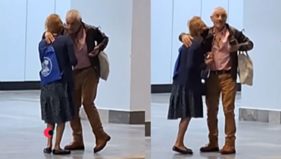 VIDEO | Abuelitos hacen explotar las redes al ser captados bailando en el Metro de la CDMX