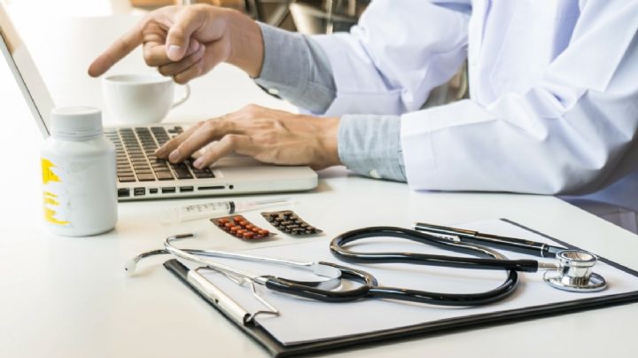 SEP expedirá cédulas temporales a personal médico para ejercer durante el Mundial 2026