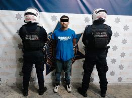 Policías de Guadalupe detienen a hombre por asaltar a persona afuera de academia de baile