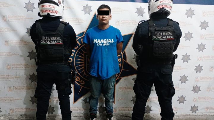 Policías de Guadalupe detienen a hombre por asaltar a persona afuera de academia de baile