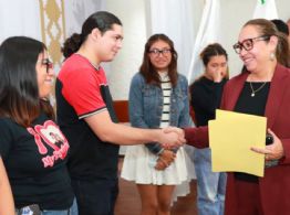Beca 'Universitarios en Movimiento' en Ecatepec sube a mil 250 pesos: Fecha de registro y requisitos