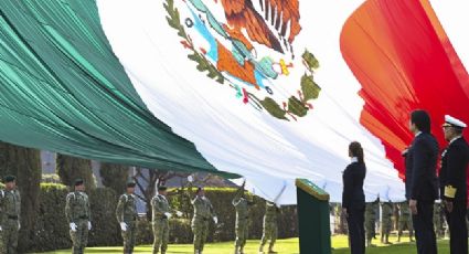La bandera nacional es sinónimo de patriotismo: Sheinbaum