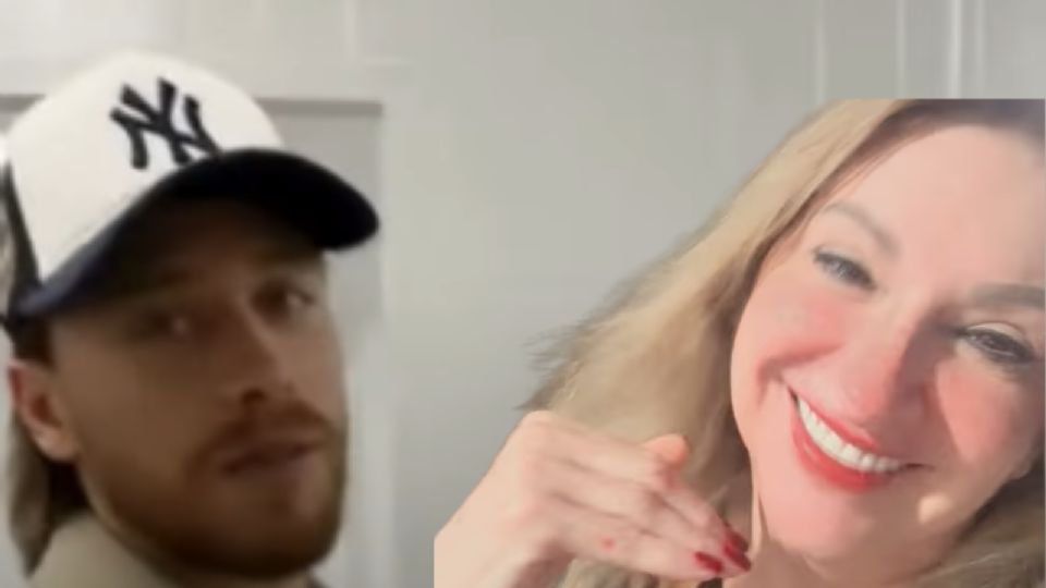 Poncho de Nigris muestra a su sobrino Aldito las instalaciones de 'Doña Alegría Pastelería'.