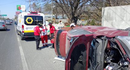 Mujer vuelca en Carretera Nacional tras sentirse mal al conducir