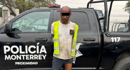 Detienen a hombre tras atacar con desarmador a un peatón en el Centro de Monterrey