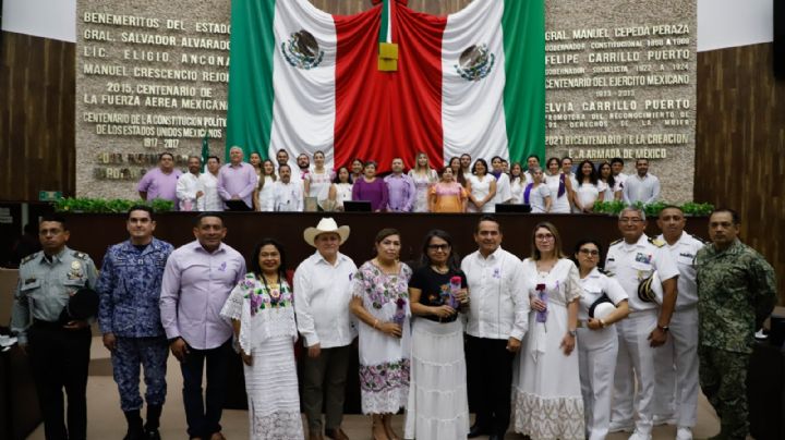 Recibe Patricia Margarita Martín Morales el reconocimiento “Consuelo Zavala Castillo”