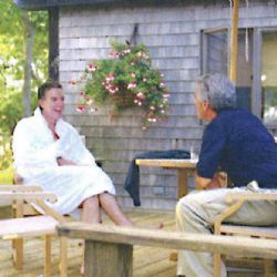 Revelan foto inédita de Epstein con el expríncipe Andrés y Mandelson