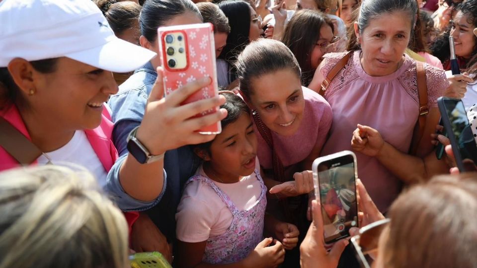 Claudia Sheinbaum reafirma el compromiso de su gobierno con la visibilización de las heroínas nacionales.