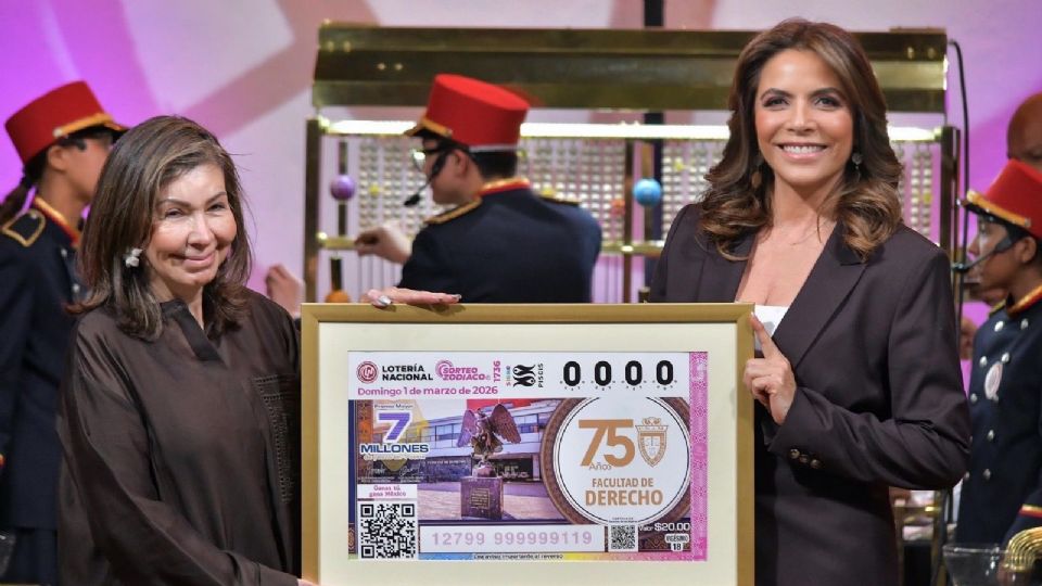 Ceremonia del Sorteo Zodiaco dedicado al 75 Aniversario de la Facultad de Derecho de la UNAM, realizado en el Teatro de Sorteos Tradicionales.