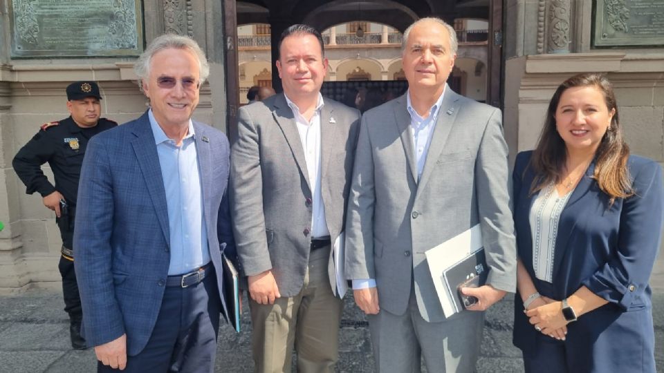 Un análisis de COPARMEX Nuevo León reveló que el 15.4 por ciento de los trabajadores de la zona metropolitana tarda más de 60 minutos en llegar a su empleo.