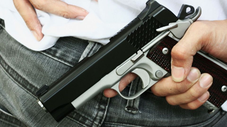 Las autoridades capitalinas ya han iniciado la búsqueda del agresor.