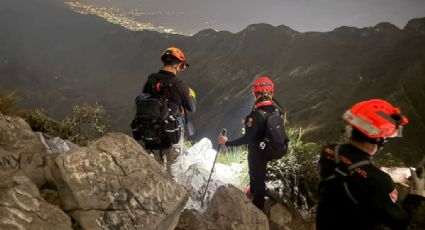 Rescatan a joven senderista lesionada en el Cerro de la Silla tras operativo nocturno