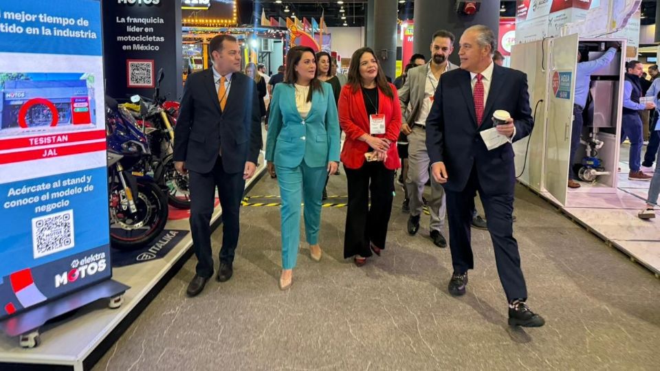 La gobernadora de Aguascalientes, Tere Jiménez, inauguró la Feria Internacional de Franquicias en el World Trade Center Ciudad de México.